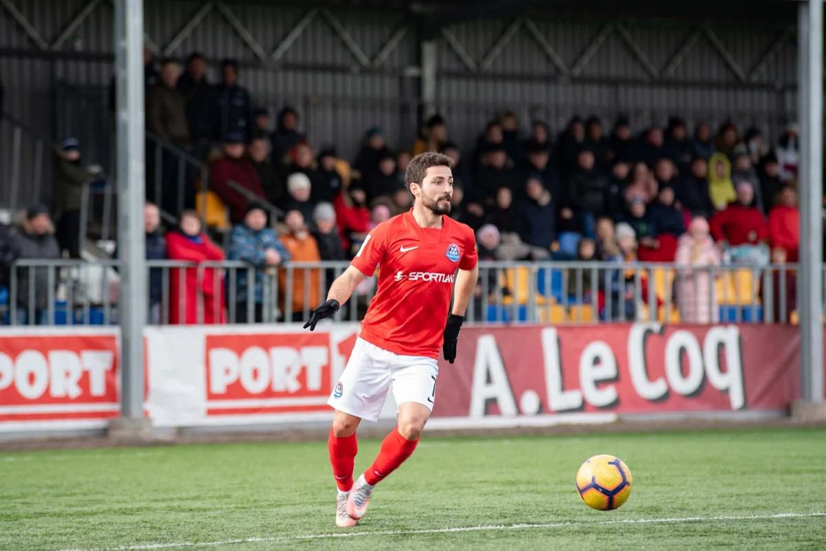 Azərbaycanlı futbolçu Estoniya klubundan ayrıldı