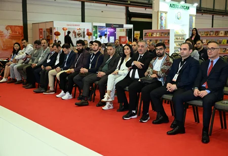 İstanbulda Səninləyik, Türkiyə kitabının təqdimatı keçirilib