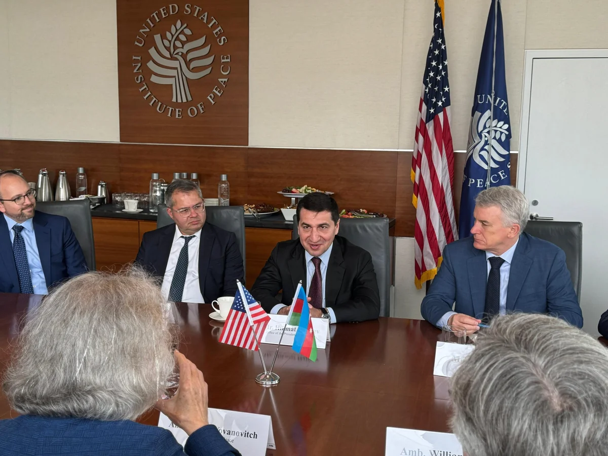 Hikmət Hacıyev ABŞ Sülh İnstitutunda Azərbaycan-Amerika tərəfdaşlığını müzakirə edib