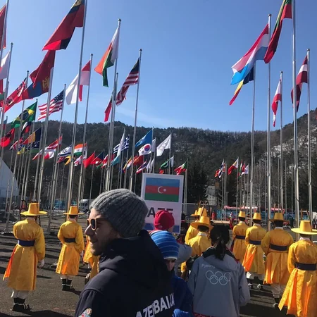 Cənubi Koreyadakı Olimpiya Kəndində Azərbaycan bayrağı qaldırılıb