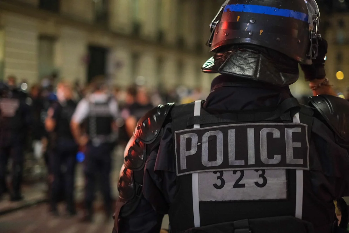 Paris chaos: 83 arrested as PSG fans clash with police