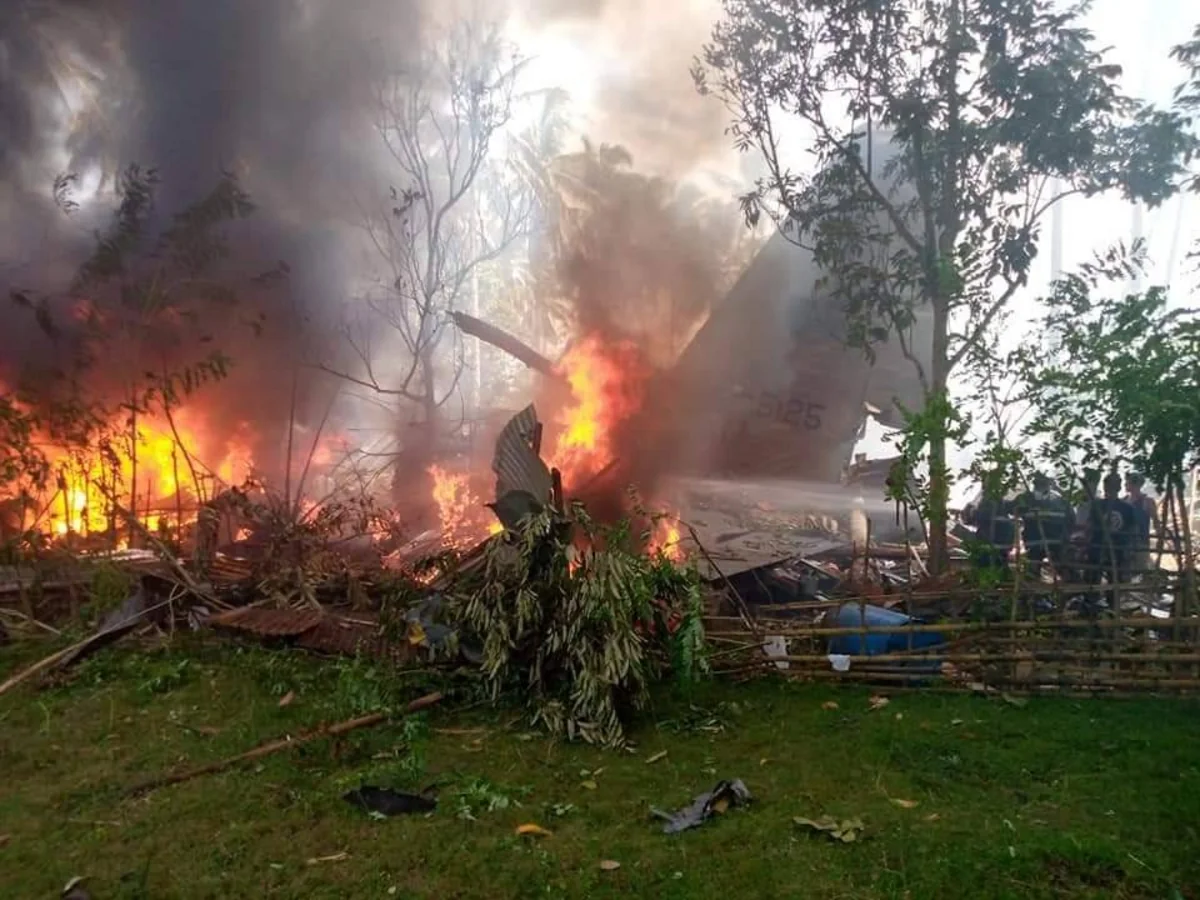 Philippine military plane crashes, killing at least 29
