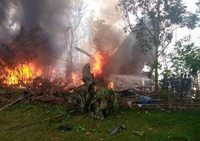 Philippine military plane crashes, killing at least 29