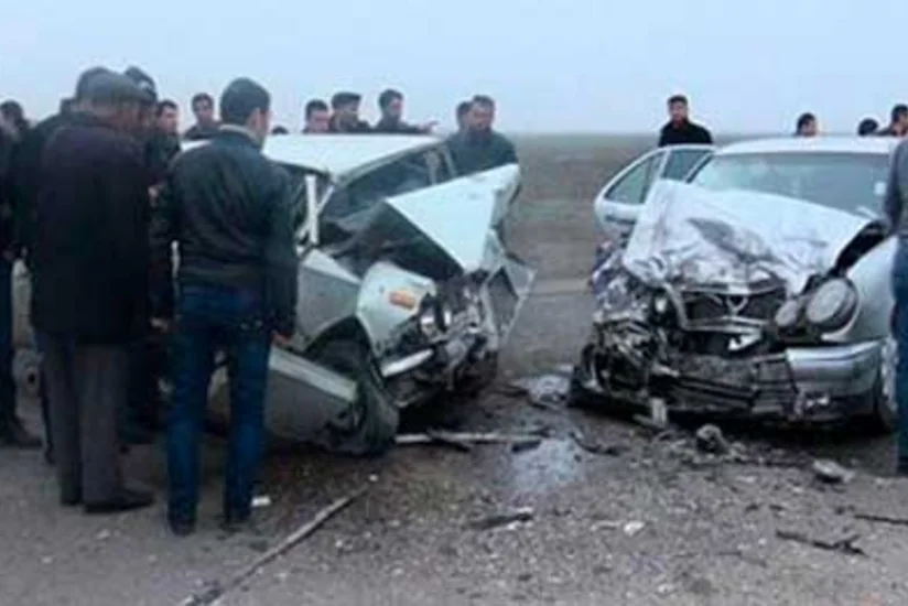 Salyanda ağır yol qəzası baş verib: 3 nəfər xəsarət alıb