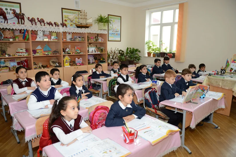 Azərbaycanda I siniflərə qəbul elektron qaydada aparılacaq