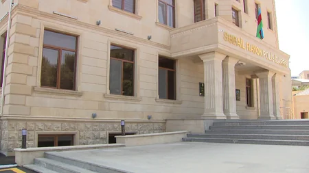 Bakıda elektron qolbaq daşıyan məhkum seyf oğurlayıb - VİDEO - YENİLƏNİB