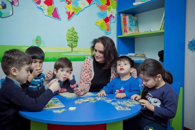 Agentlik rəsmisi: Son iki ildə imtahanla uşaq bağçalarına 600-ə yaxın tərbiyəçi-müəllim işə qəbul edilib