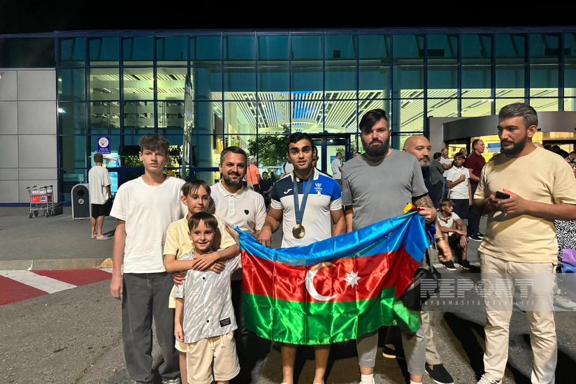 Olimpiya mükafatçısı Kişineuda Azərbaycan bayrağı ilə qarşılanıb