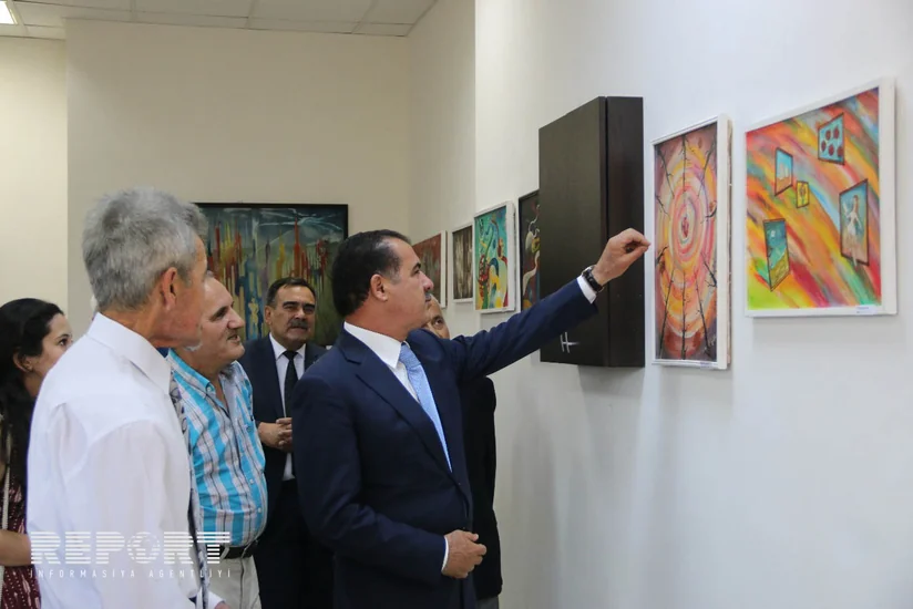 Türkiyənin Gəncədəki Baş Konsulluğunda tanınmış azərbaycanlı rəssamın fərdi sərgisi keçirilir - FOTO