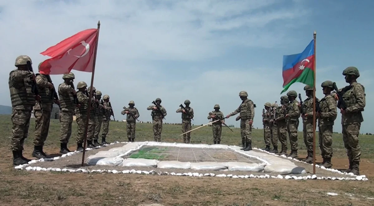 Azerbaijani, Turkish servicemen hold joint tactical exercises