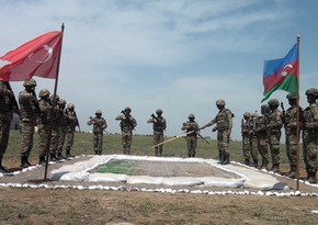 Azerbaijani, Turkish servicemen hold joint tactical exercises