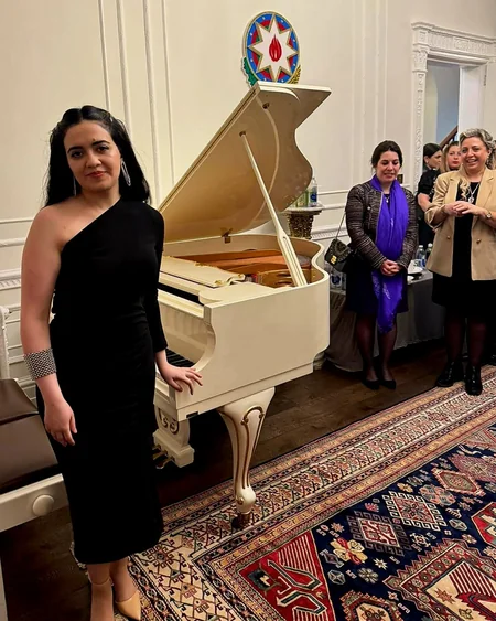 Azərbaycanın Londondakı səfirliyində xanımlar üçün Novruz şənliyi keçirilib