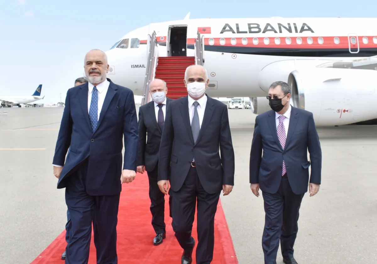 Albaniyanın Baş naziri Azərbaycana rəsmi səfərə gəlib