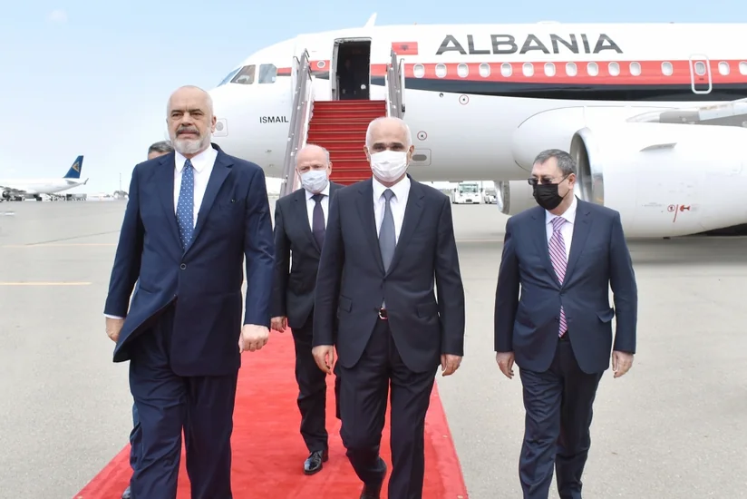 Albaniyanın Baş naziri Azərbaycana rəsmi səfərə gəlib