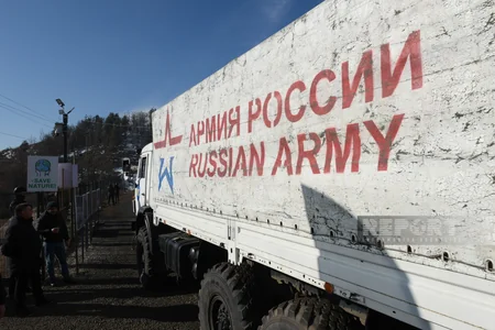 Bu gün Xankəndi-Laçın yolunda sülhməramlıların 56 avtomobili maneəsiz keçib - YENİLƏNİB-9