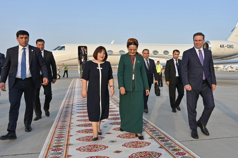 Milli Məclisin sədri Sahibə Qafarova Türkmənistana işgüzar səfərə gedib