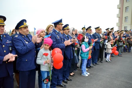Azərbaycanın müdafiə naziri: Qısa müddətdə ermənilərə güclü zərbə vurmuşuq və qarşı tərəf panikadadır