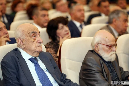 AMEA-da Neft-Kimya Prosesləri İnstitutunun 90 illik yubileyinə həsr olunan yığıncaq keçirilib - FOTO