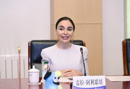 Leyla Aliyeva meets with students of Beijing Foreign Studies University