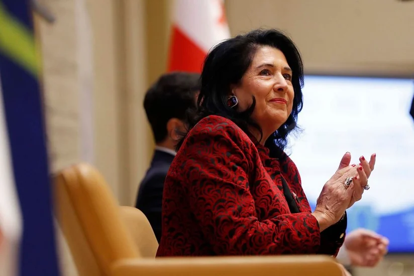 Zurabişvili: “Gürcüstanın Rusiyaya qarşı sanksiyalara qoşulmaması doğru deyil”