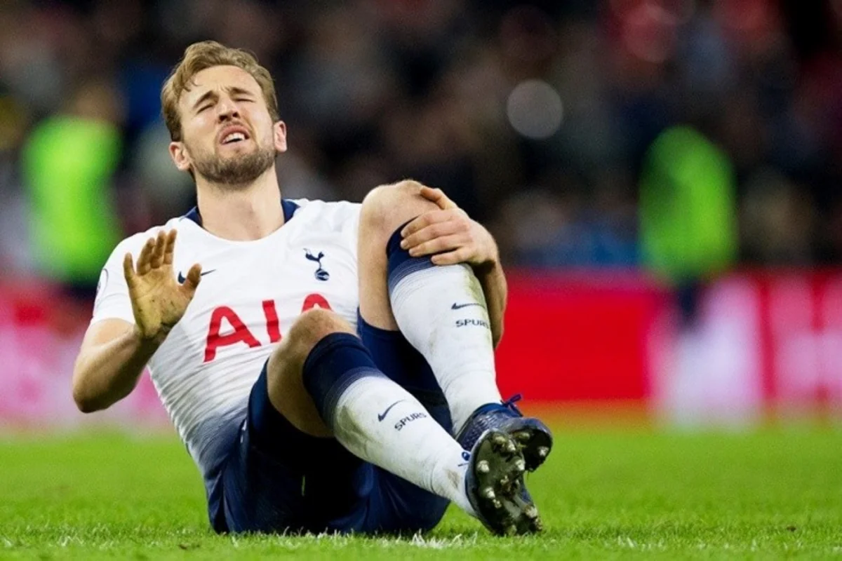 Кейн пропустит полтора месяца и не сыграет с Боруссией в 1/8 финала ЛЧ