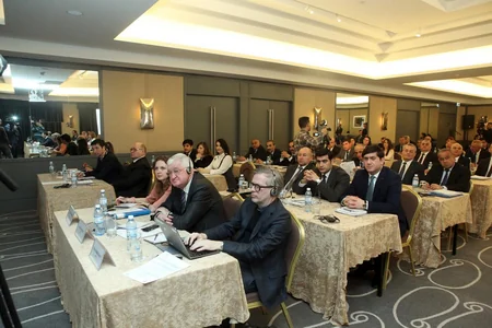 Bakıda “2016-2020 ci illər üçün Layiqli Əmək üzrə Ölkə Proqramı”na həsr olunan seminar başlayıb