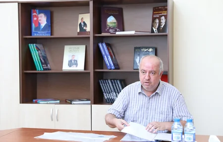 Sahib Ələkbərov Oğuzda vətəndaşları qəbul edib