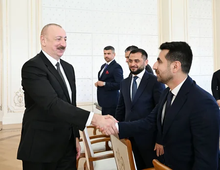 Президент Ильхам Алиев принял членов сборной Азербайджана по мини-футболу