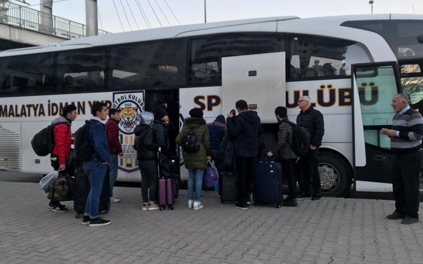 Türkiyədən təxliyə olunan azərbaycanlı tələbələr və digər vətəndaşlar artıq Naxçıvandadır - YENİLƏNİB