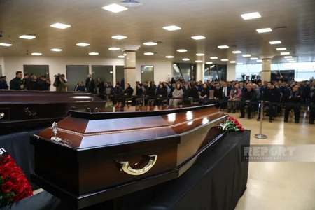 Bakıda təyyarə qəzasında həlak olan ekipaj üzvləri ilə vida mərasimi başa çatıb - YENİLƏNİB-2