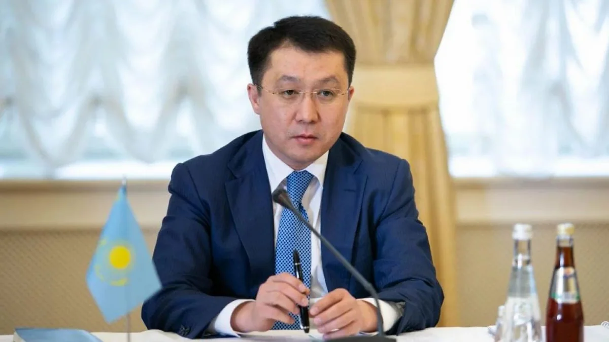 Президент Казахстана объявил выговор министру транспорта