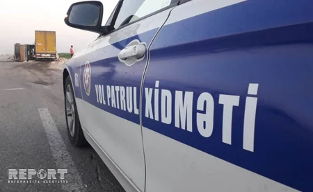 Kürdəmirdə yük maşını Kamaza çırpılaraq onu aşırıb - FOTO