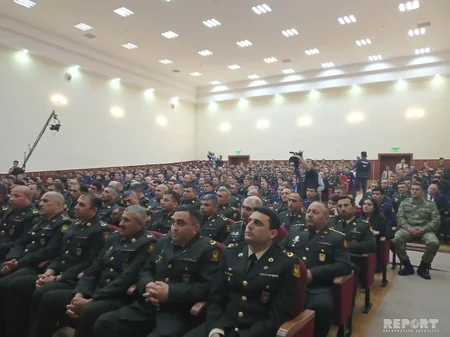 Silahlı Qüvvələrin Təlim və Tədris Mərkəzində Yolumuz Heydər Əliyev yoludur mövzusunda tədbir keçirilib