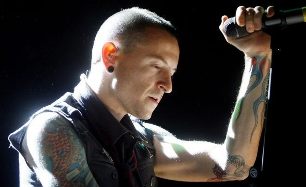 Вдова солиста Linkin Park выходит замуж