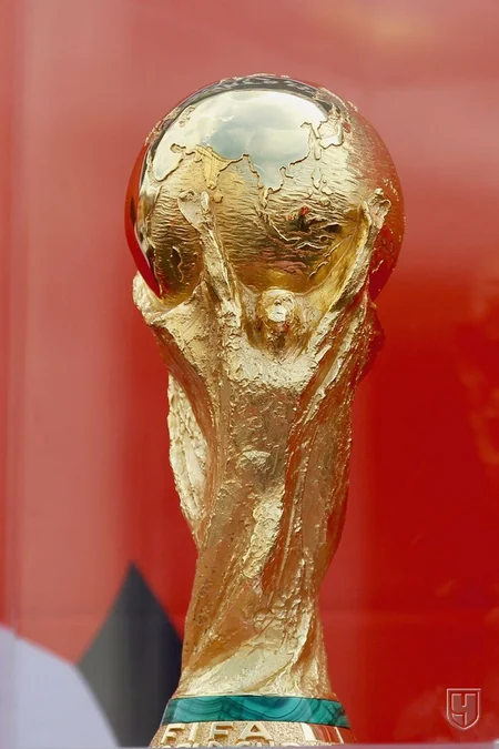 Лотар Маттеус представил Кубок чемпионата мира по футболу в Москве