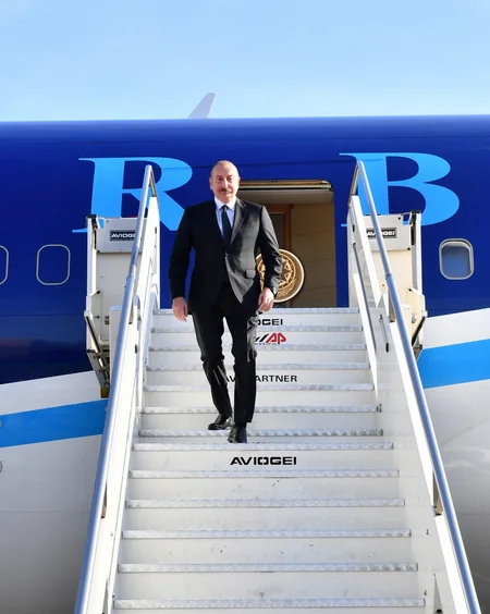 Prezident İlham Əliyev Albaniyaya dövlət səfərinə gedib