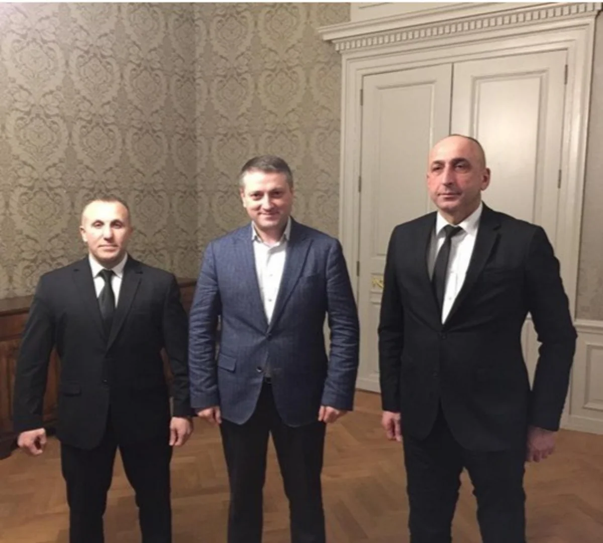 Avropa Azərbaycanlıları Konqresinin rəhbərliyi Gürcüstanın Haaqadakı səfiri ilə görüşüb