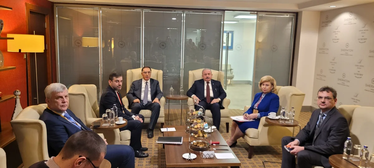 Türkiyə Rusiya və Ukrayna arasında humanitar dəhliz açmaq istəyir