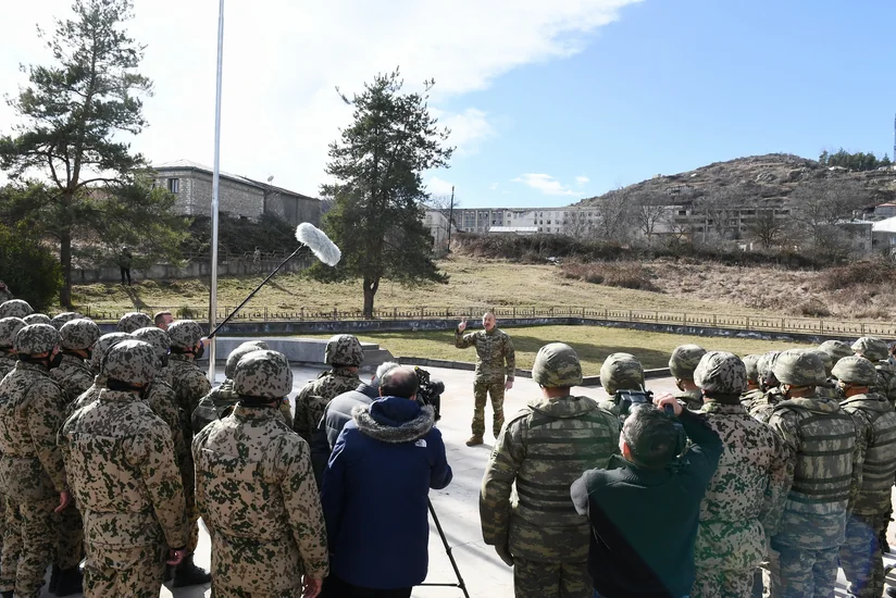 Dövlət başçısı: Düşmənə sarsıdıcı zərbələr endirərək 300-dən çox yaşayış məntəqəsini və Şuşanı azad etdik