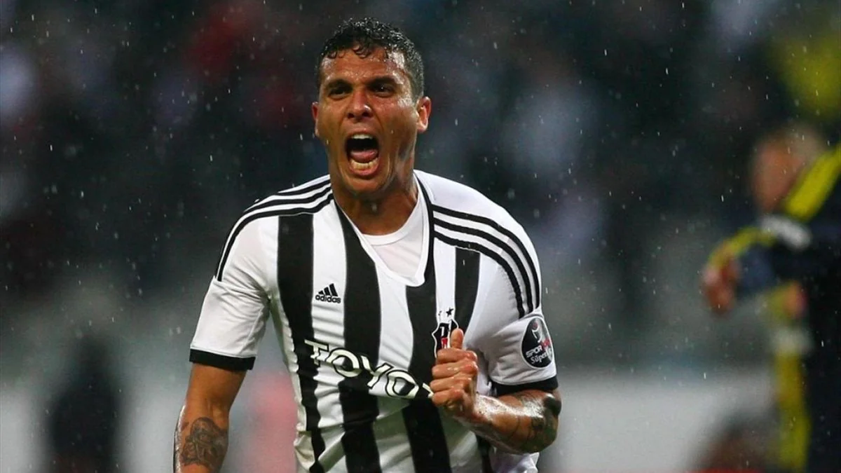 Flamenqonun Juninyo ilə maraqlanması Beşiktaşın sabiq futbolçusunu təəccübləndirib
