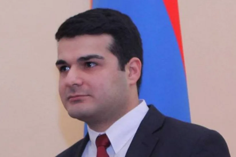 Премьер-министр Армении уволил ответственного за протокол