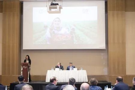 Azərbaycandakı xarici diplomatlara ölkədə aparılan aqrar islahatlar haqqında məlumat verilib