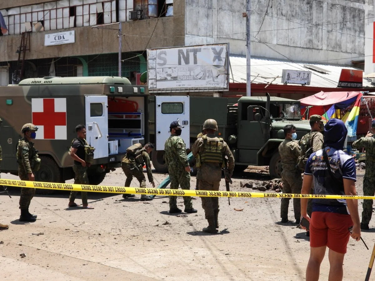 Filippində qumbara partlayışı nəticəsində bir neçə nəfər yaralanıb