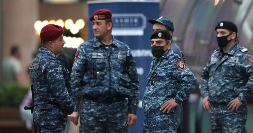 В Армении сотрудники полиции арестованы за присвоение имущества в крупных размерах
