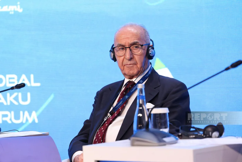 Türkiyənin keçmiş XİN başçısı: Dünyada sülhün təmin edilməsi üçün kollektiv səy və əməkdaşlıq lazımdır