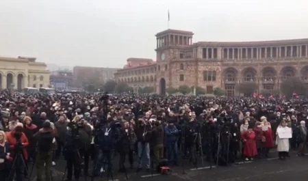 Yerevanda kütləvi itaətsizlik aksiyaları başlayıb