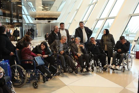 Bir qrup əlilliyi olan şəxs Türkiyəyə bərpa müalicəsinə göndərilib