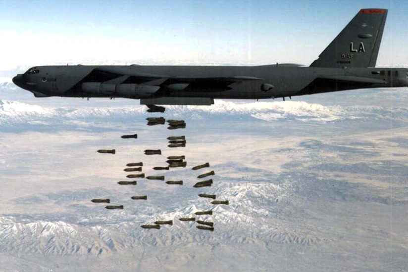 ABŞ Suriyada Sepahla əlaqəli obyektlərə zərbə endirib