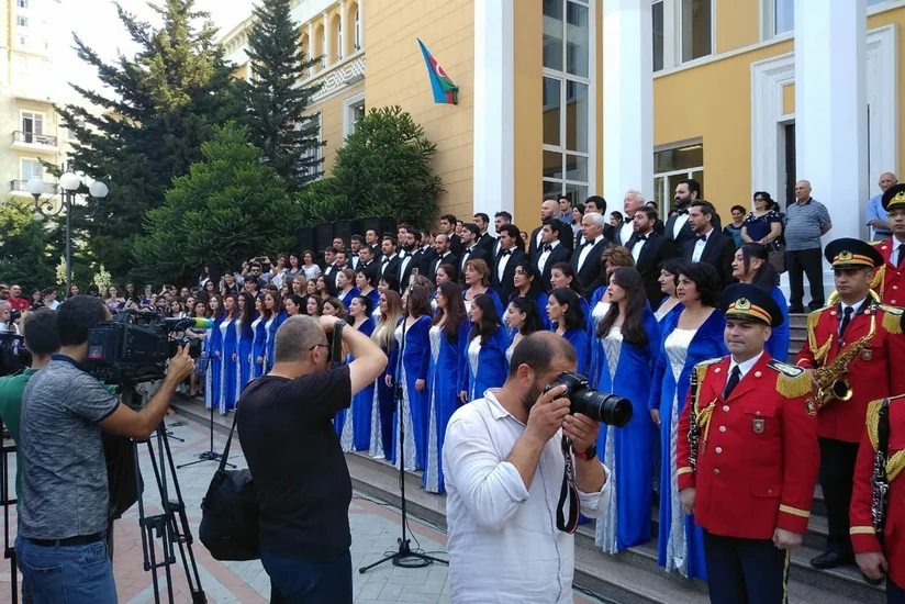 Bakı Musiqi Akademiyasında Milli Musiqi Günü qeyd olunub - FOTO