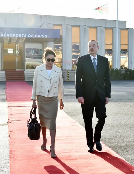 Prezident İlham Əliyevin Fransaya işgüzar səfəri başa çatıb